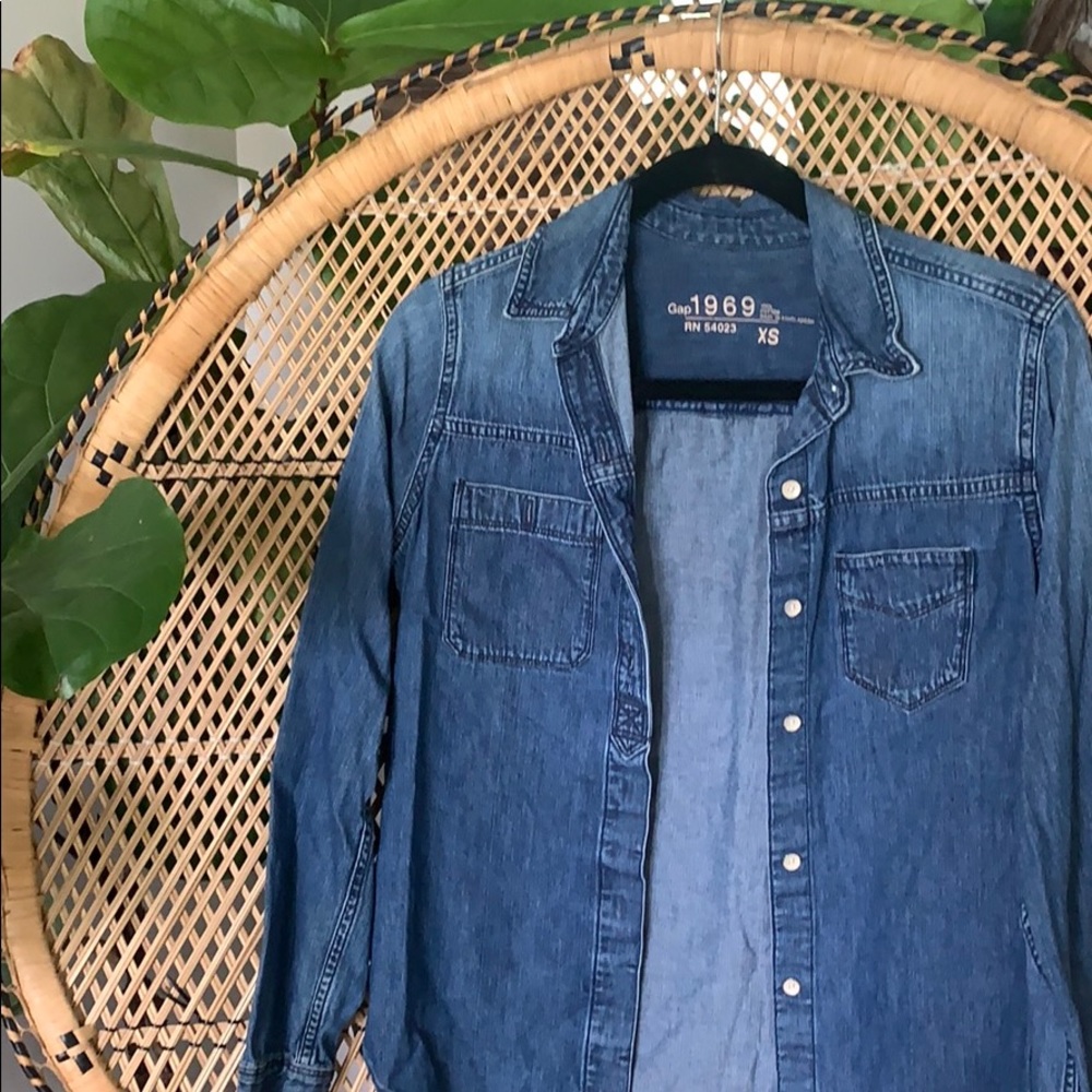 GAP denim top